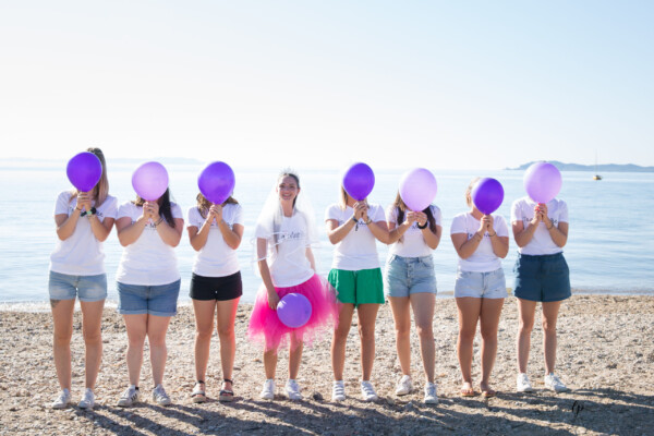 Jeux de ballons pour un EVJF entre amies avec laurence pouget photographie