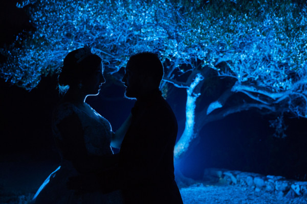 Photo des mariés sous la lune à pépiole à six fours dans le sud