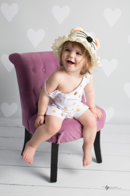 Shooting enfant studio photo chez Laurence Pouget Photographie