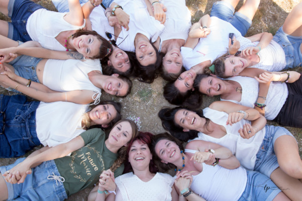 La ronde des copines pour un EVJF laurence pouget photographe à sanary sur mer