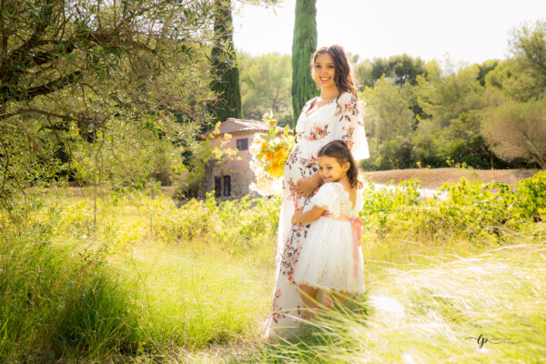 séance grossesse en extérieur avec laurence pouget photographie